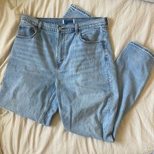 Curve Love Ultra High Rise Ankle Straight Jean